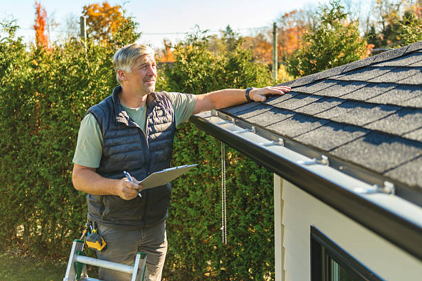 Professional Roofing technician working in Mc Bee, SC